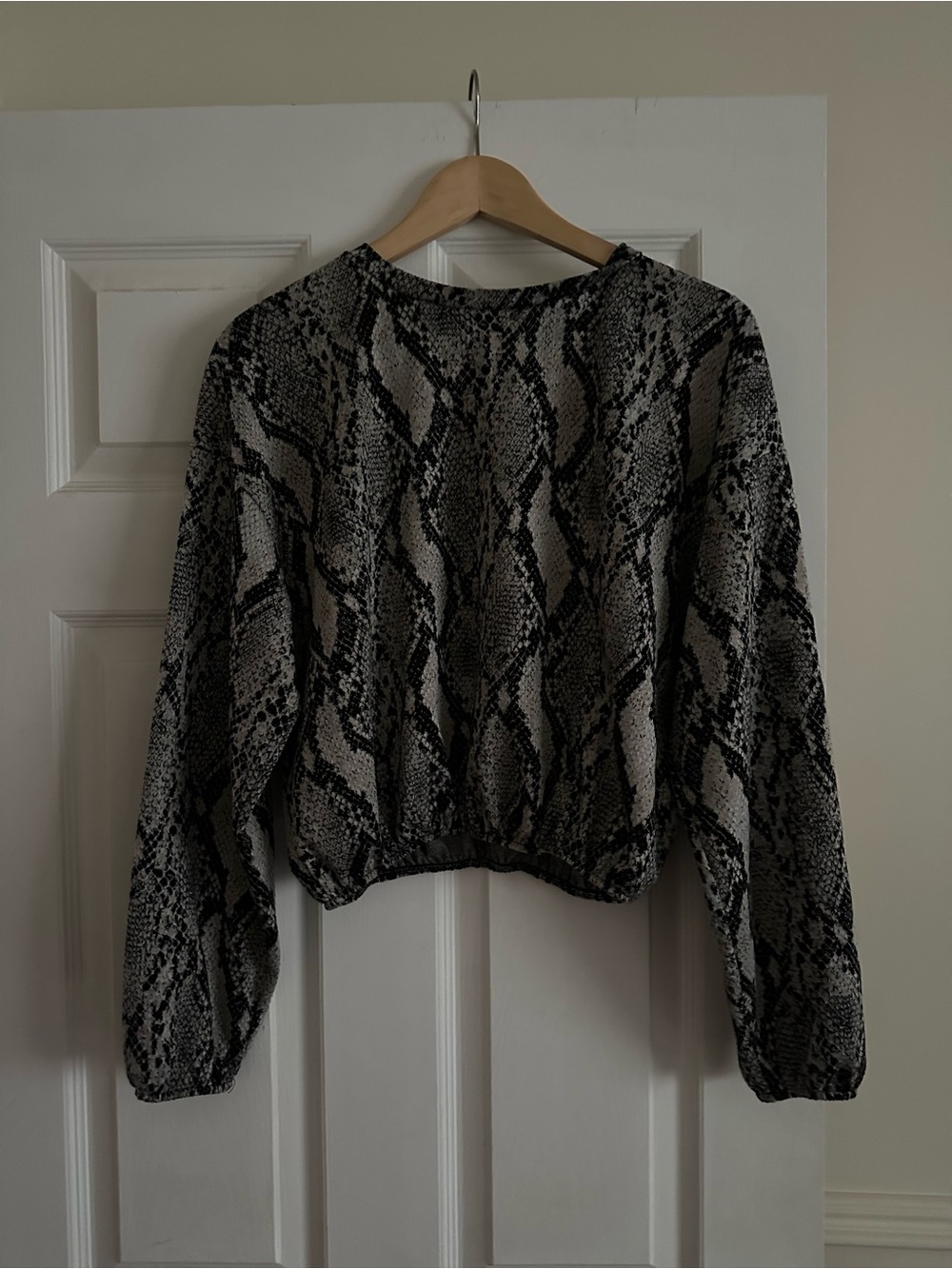 Zara Snake-Print Crewneck Sweater - Black & Gray